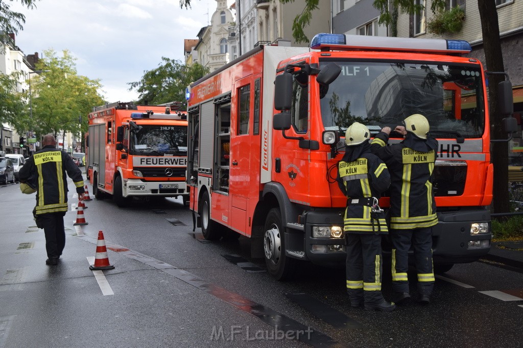 Feuer 2 Koeln Nippes Neusserstr P072.JPG - Miklos Laubert